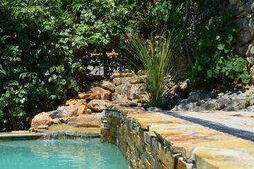 ベッドアンドブレックファースト Les Terrasses De Castelnau