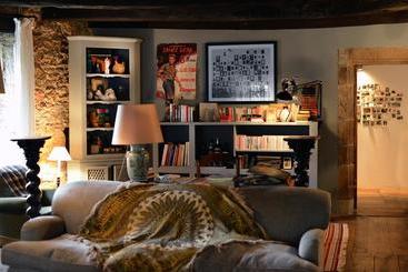 Bed and Breakfast Maison D'hôtes La Singulière