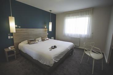 ホテル Hôtel Karène