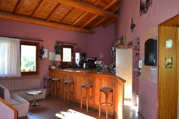 Отель Hôtel Le Grand Fond