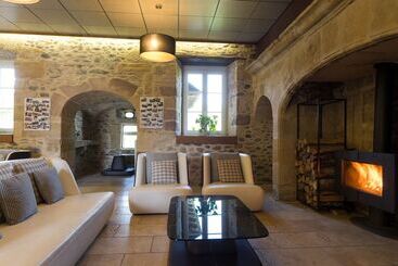 호텔 Château De La Falque, The Originals Relais