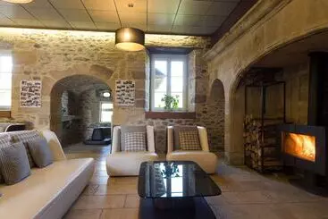 Otel Château De La Falque, The Originals Relais