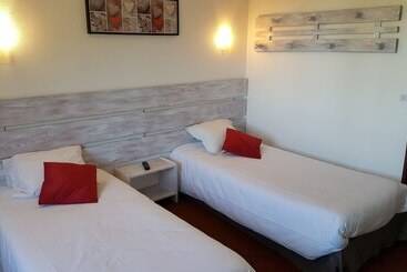 هتل Hôtel Les écrins