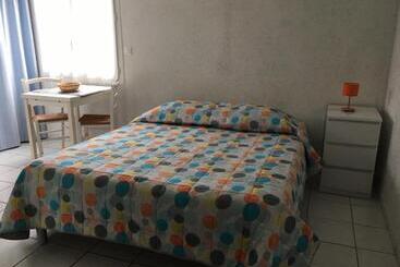 Hotelli Hôtel Résidence Les Flots