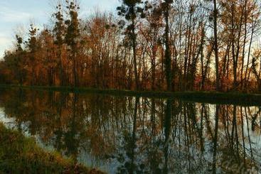 호텔 Hôtel Restaurant De L Ecluse 79