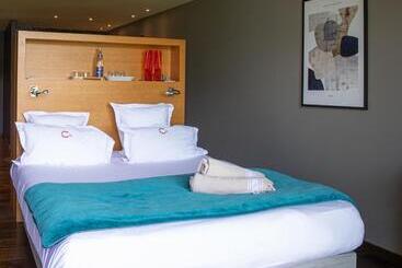 Отель Le Clos Marcel