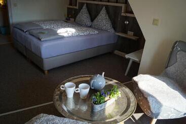 צימר Haus Süderende