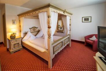 호텔 Gasthof Zum Weyssen Rössle