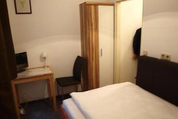 هتل Pension Dorma