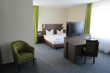 فندق Restaurant Zum Stern