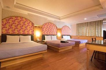 تختخواب و صبحانه Kenting Bicycle Inn