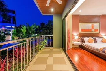 هتل Chalong Miracle Lakeview