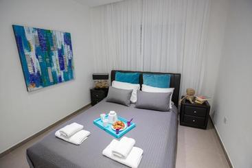 Apartaments turístics Nicholas Seaview Apartments