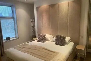 Bed and Breakfast The Rooms Lytham