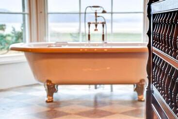 Bed and Breakfast Bay Villa