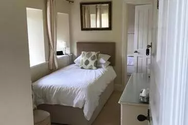 ベッドアンドブレックファースト Cedar House