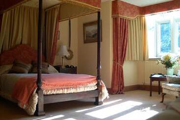 Bed and Breakfast Lullington House