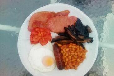 مبيت وإفطار Pen Y Bont