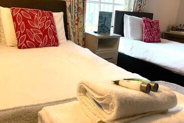 مبيت وإفطار The Pier Inn