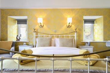 Ivy Cottage Bed & Breakfast