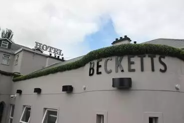 The Enniskillen Hotel And Motel