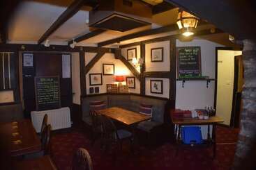 ベッドアンドブレックファースト The Angel Inn