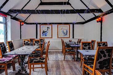 住宿加早餐  The Billingford Horseshoes