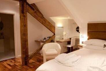 Отель The Blueberry