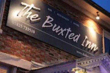 فندق The Buxted Inn