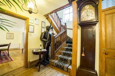 Molland Manor House Bed & Breakfast