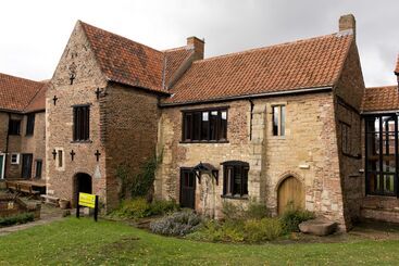 Yha Beverley Friary Hostel