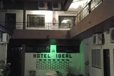 בית מלון כפרי Ideal