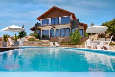 فندق Suites De La Colina