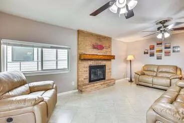 コテージ Lakefront Livingston Retreat W/ Dock & Fire Pit!