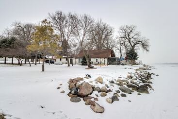 بيت ريفى Big Stone Lake Retreat ~ 7 Mi To Browns Valley!