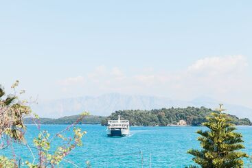 Captain S Seafront Apartments