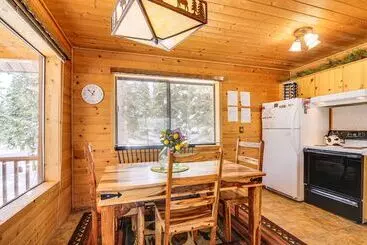 Mökkimajoitus Duck Creek Village Cozy Cabin Near Fishing & Atv