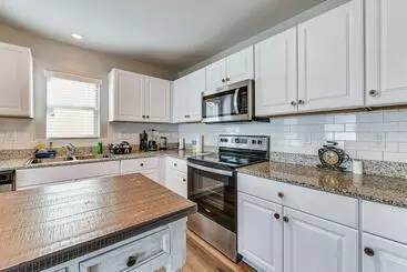 コテージ Pet Friendly Home W/ Fenced Yard In Florence!