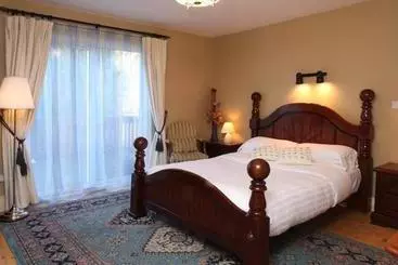 Bed and Breakfast Ferrycarrig Lodge
