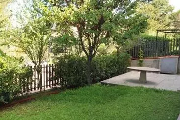 Hotel Holiday House Aurora