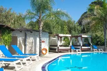 Hotel Resort Rocca Di Vadaro