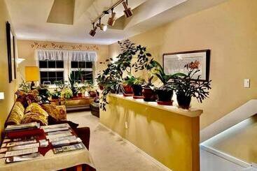 호텔 Seafarers Bed & Breakfast