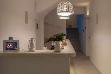 هتل آپارتمان Anita Rooms & Suites Milos