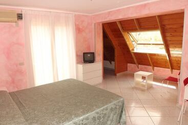 Otel B&b Villa Jovanna