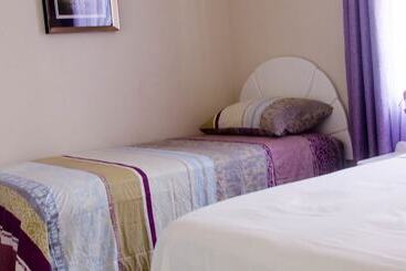 آپارتمان‌های توریست‌ها Hopeville Apartments