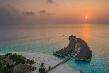 هتل Kudafushi Resort & Spa