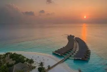 هتل Kudafushi Resort & Spa
