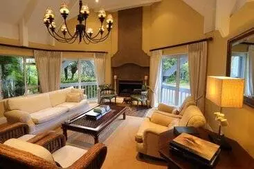 تختخواب و صبحانه Serendipity Country House & Restaurant