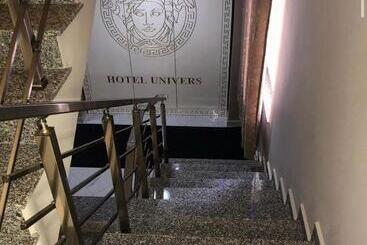 酒店 Universi