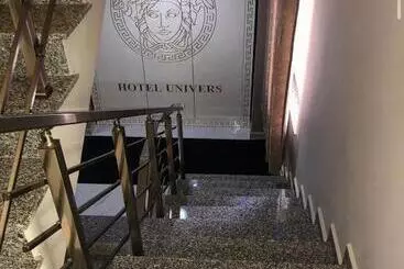 Otel Universi